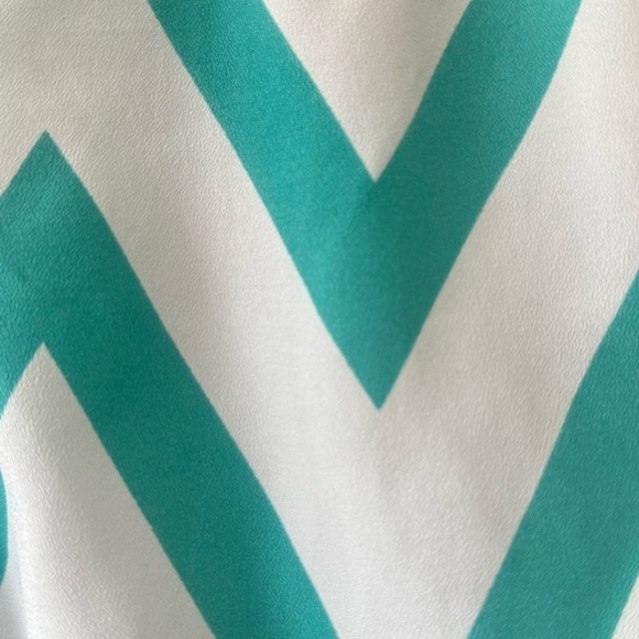 Blue & White Sleeveless Summer Dress - Picture 3 of 6